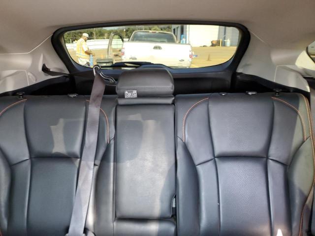VIN: JF2GTAMC7JH213807 Auction: COPART Lot: 55822753 Location: TX - LONGVIEW JF2GTAMC7JH213807 SUBARU CROSSTREK 2018 WHITE Photo 10