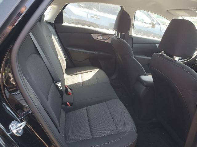 3KPF24AD3PE621943 KIA FORTE LX