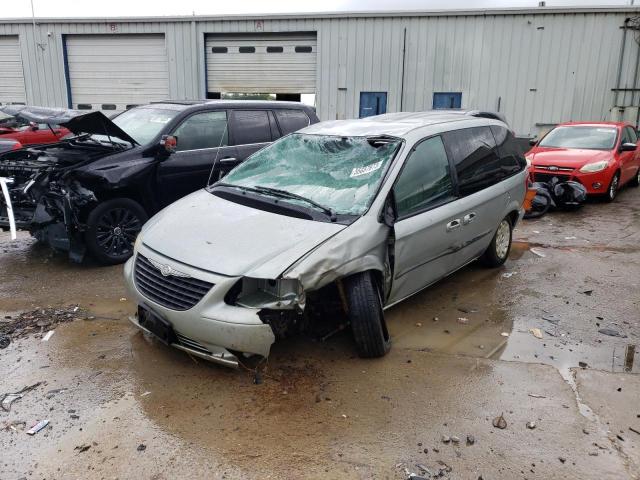 2004 Chrysler Town & Country 