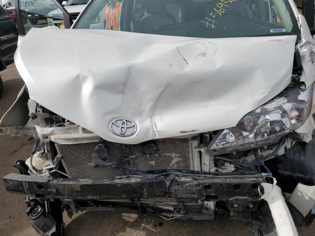 5TDYK3DC9FS586478 Toyota SIENNA XLE