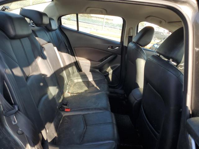 3MZBN1V39JM204732 Mazda 3 TOURING
