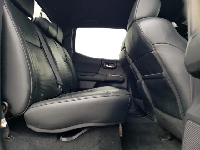 3TMCZ5AN2JM187220 Toyota Tacoma Double Cab