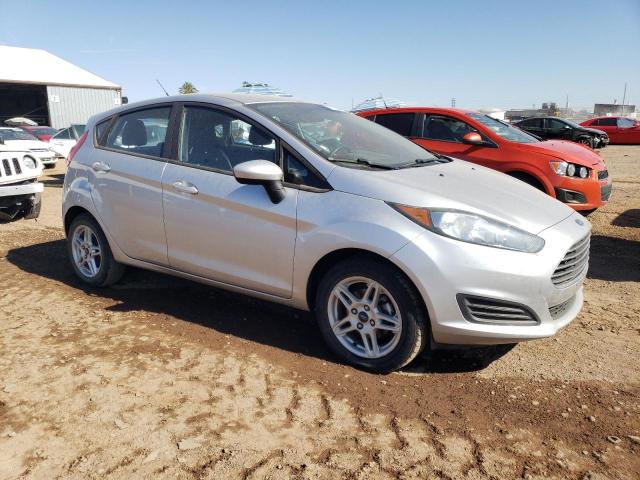 3FADP4EJ1JM110792 Ford FIESTA SE