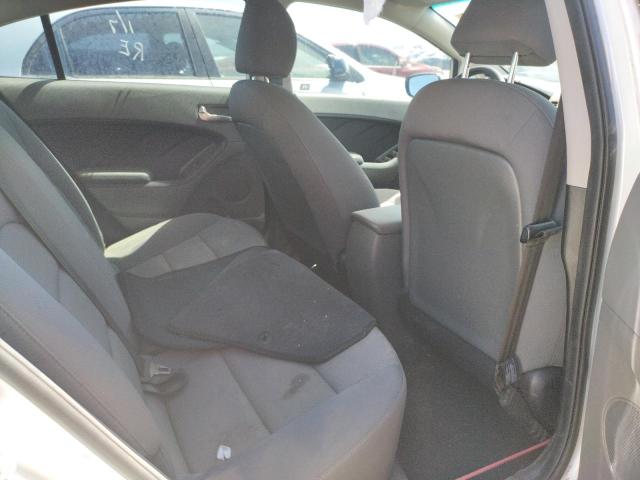 3KPFK4A7XJE218754 KIA FORTE LX