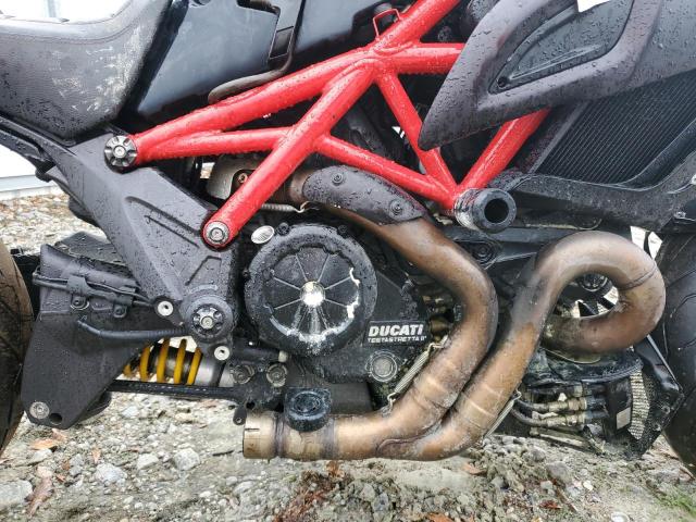 2015 DUCATI DIAVEL ZDM13BSW2FB026626