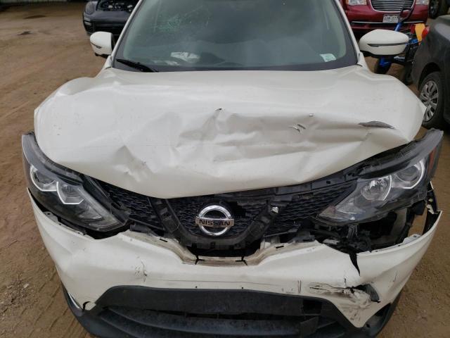 JN1BJ1CRXHW102049 Nissan Rogue Sport S