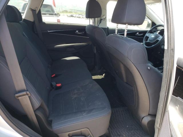 5XYPGDA53KG484772 KIA SORENTO LX