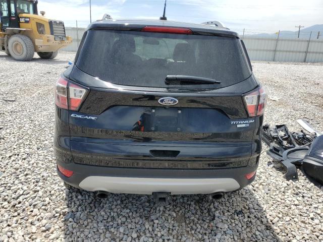 1FMCU9J90HUD85546 Ford Escape Titanium