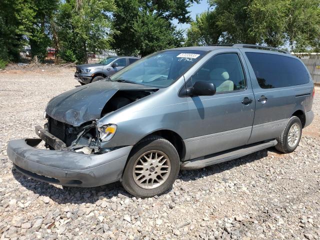 1999 Toyota Sienna LE