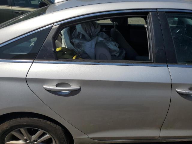 Hyundai SONATA SE 2017 5NPE24AF2HH515137 Image 10