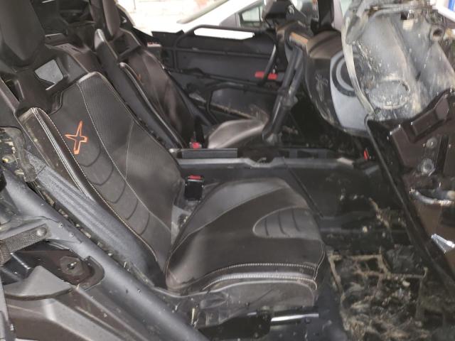 2021 CAN-AM MAVERICK X - 3JBVEAV48MK000404