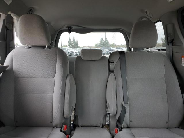 5TDKK3DC5GS695754 Toyota SIENNA LE
