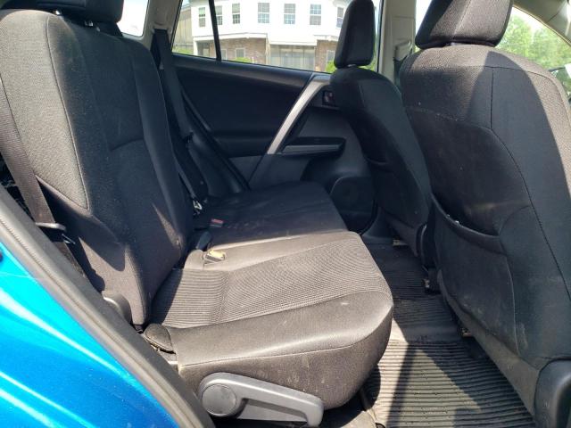 2T3BFREV1GW419349 Toyota RAV4 LE