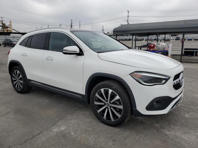 W1N4N4GB6NJ381641 Mercedes-Benz GLA 250