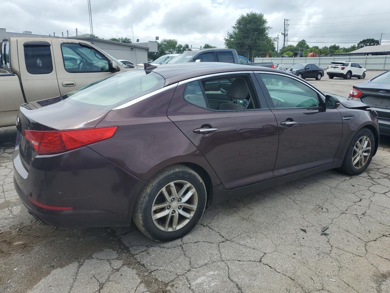 2012 Kia Optima Lx vin: 5XXGM4A72CG070088