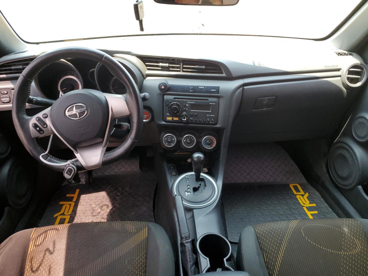 JTKJF5C73C3027794 2012 Toyota Scion Tc