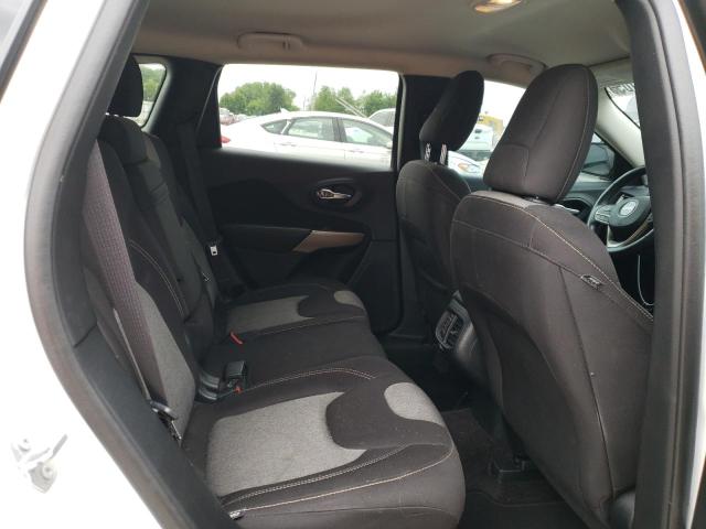 1C4PJMAB9HW611625 Jeep Cherokee Sport