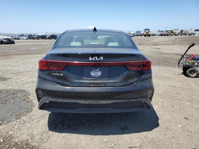 3KPF24AD8PE545314 KIA FORTE LX