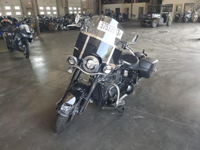 2019 HARLEY-DAVIDSON FLHC 1HD1YAJ23KB033888