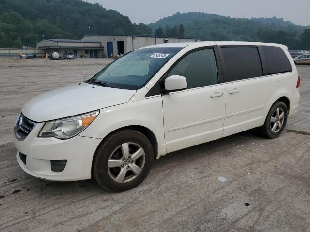 2010 Volkswagen Routan SE