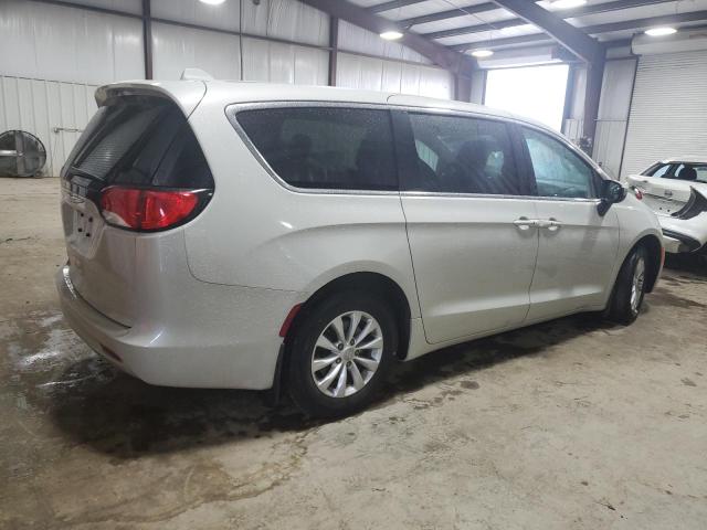 2017 Chrysler Pacifica - Image 3