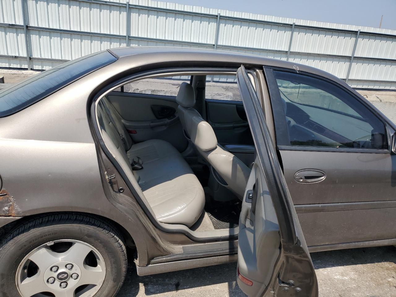 1g1ne52j02m624184 1G1NE52J02M624184 2002 Chevrolet Malibu Ls