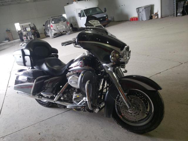 2006 HARLEY-DAVIDSON FLHTCUSE - 1HD1PRE106Y954925