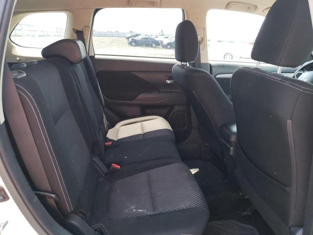 JA4AD3A33HZ028122 Mitsubishi Outlander Se
