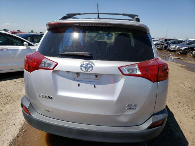 JTMRFREV6FD153319 Toyota Rav4 Xle