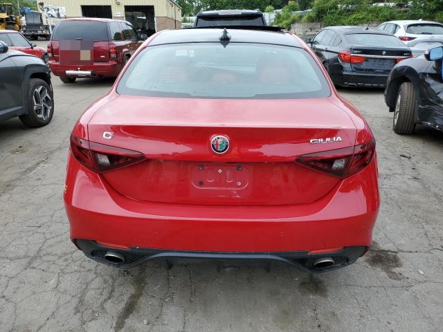  ALFA ROMEO GIULIA 2019 Червоний