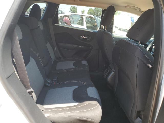 1C4PJLCS2EW186543 Jeep Cherokee Latitude