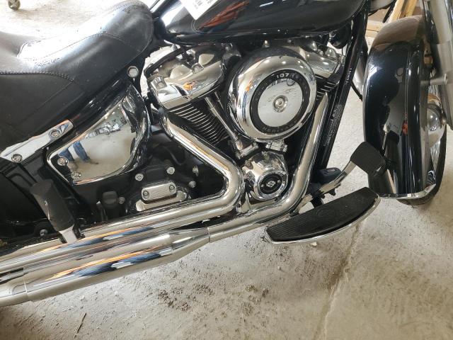 2021 HARLEY-DAVIDSON FLHC 1HD1YAJ18MB045576