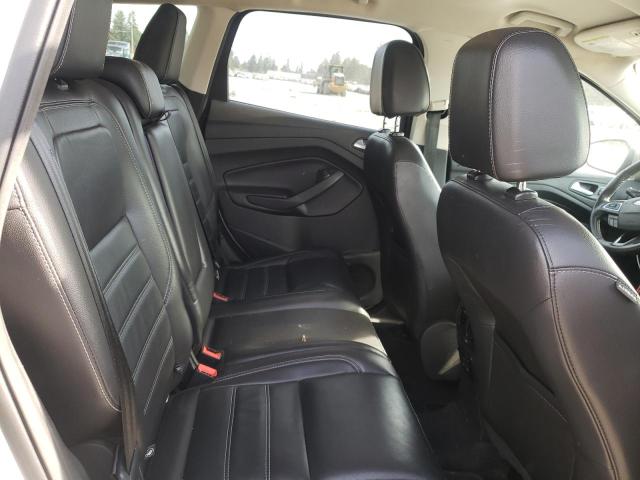 1FMCU9J98HUA95930 Ford Escape Titanium