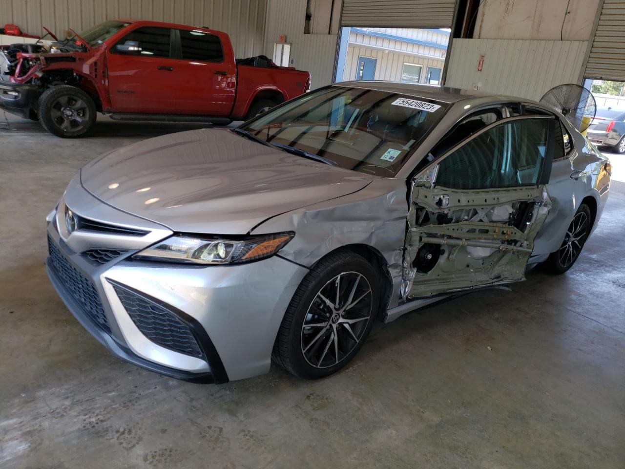 4T1G11AK3NU650664 2022 Toyota Camry Se