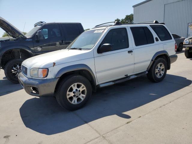 2001 Nissan Pathfinder LE