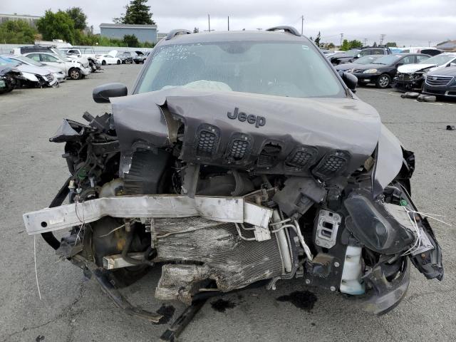 1C4PJLCB4JD587792 Jeep Cherokee Latitude