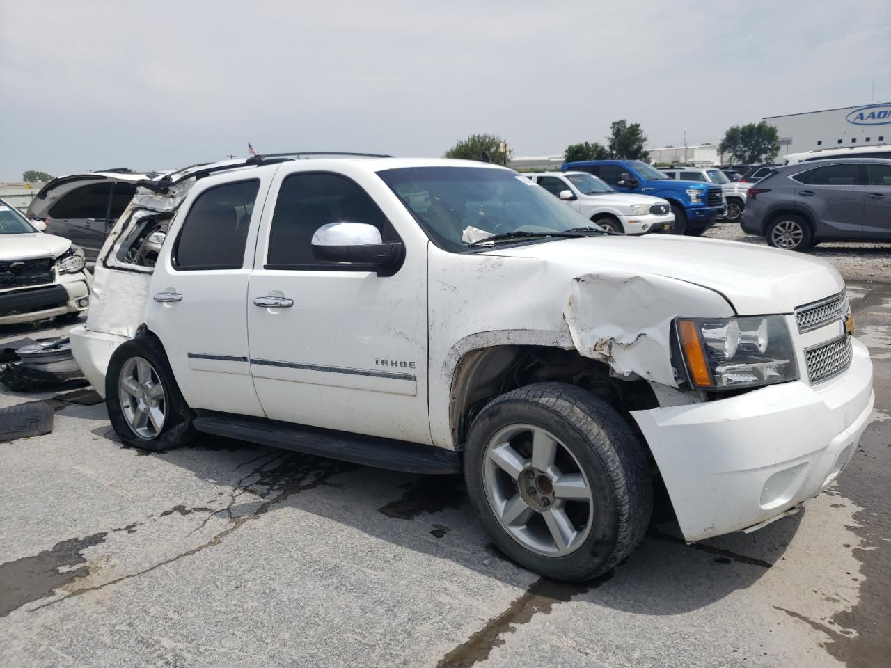 1GNSCCE03DR236208 2013 Chevrolet Tahoe C1500 Ltz