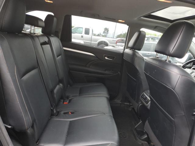 5TDJZRFHXJS859610 Toyota Highlander Se