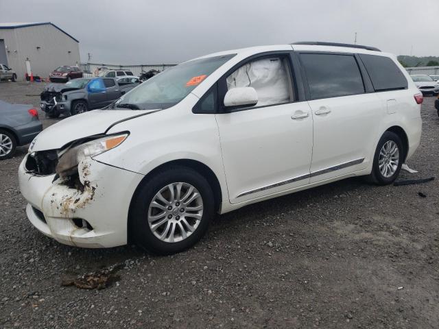 TOYOTA-SIENNA-5TDYK3DC6FS635510