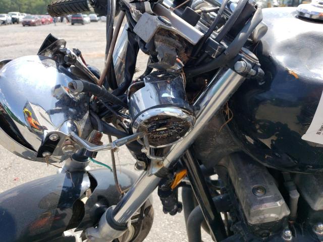 2000 HONDA CB750 - JH2RC3804YM800252