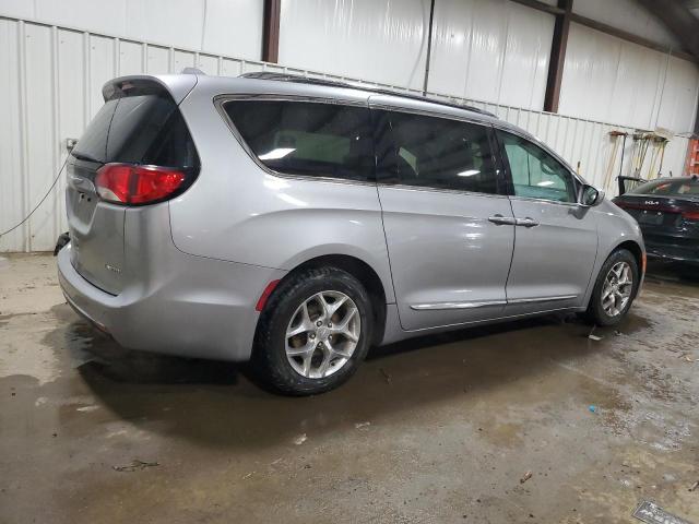 2C4RC1GG9HR796207 2017 CHRYSLER PACIFICA, photo no. 3