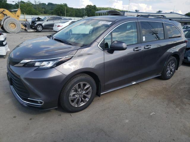 2023 Toyota Sienna XLE