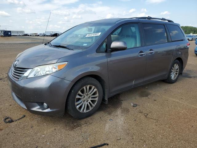 5TDYK3DC1ES454832 2014 TOYOTA SIENNA, photo no. 1