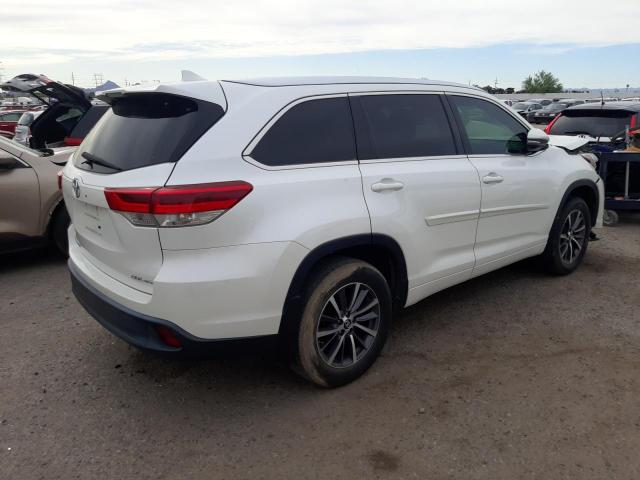 5TDJZRFH6JS818326 Toyota Highlander Se