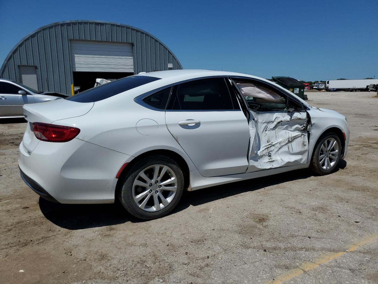 2015 Chrysler 200 Limited vin: 1C3CCCAB0FN728259