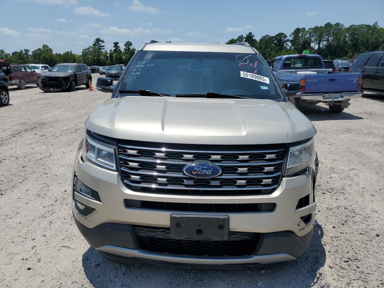 1FM5K7D80HGD86118 2017 Ford Explorer Xlt