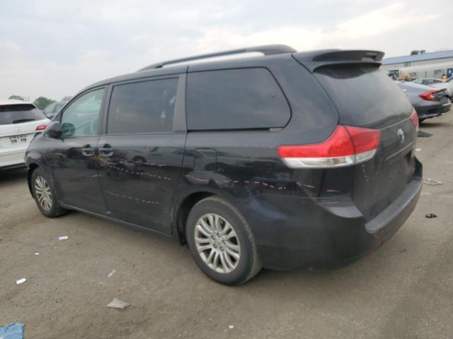 5TDYK3DC1BS063188 2011 TOYOTA SIENNA, photo no. 2