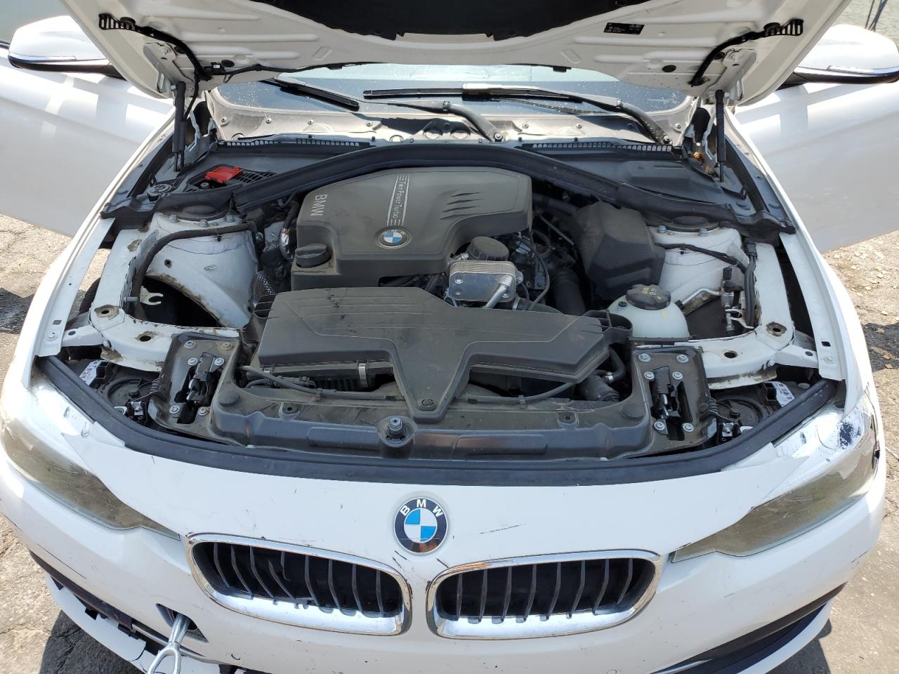  BMW 3 SERIES 2016 Білий