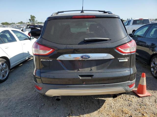 1FMCU0J92EUB92595 Ford Escape Titanium