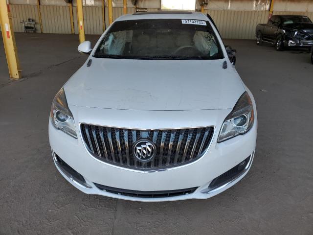 2G4GR5GX1H9106684 Buick Regal Premium